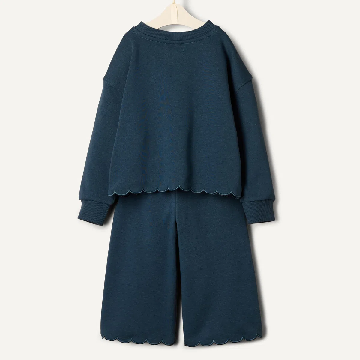 Amazon Essentials x Sofia Grainge Set Pantaloni E Top in Spugna Bimba e Bambina