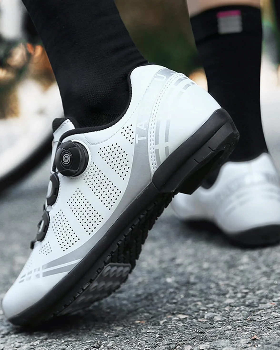 Hixingo Scarpe da Ciclismo Uomo Strada Donna Scarpe Da Equitazione su Strada e Montagna, Gomma Suola Scarpe da Ciclismo Senza Blocco 36-47 EU