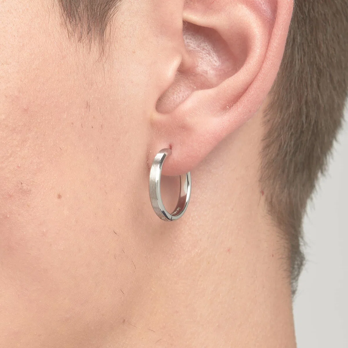 Brosway Orecchino Singolo Uomo, Orecchino a Cerchio in Acciaio | Collezione INK - BIK102