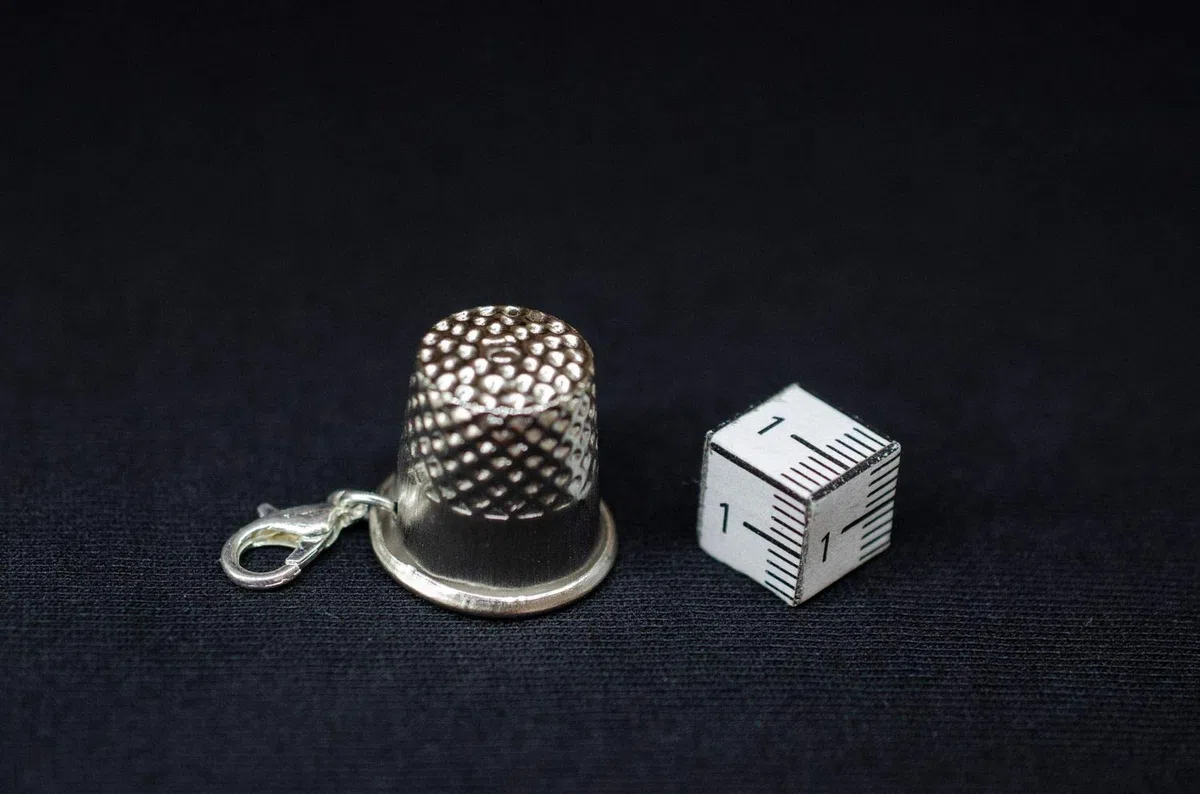 Miniblings Thimble Cucito Charm sarta su Misura - Gioielli Fatto a Mano Argento Placcato I Ciondoli - Braccialetto di Fascino - Pendente per Il Braccialetto