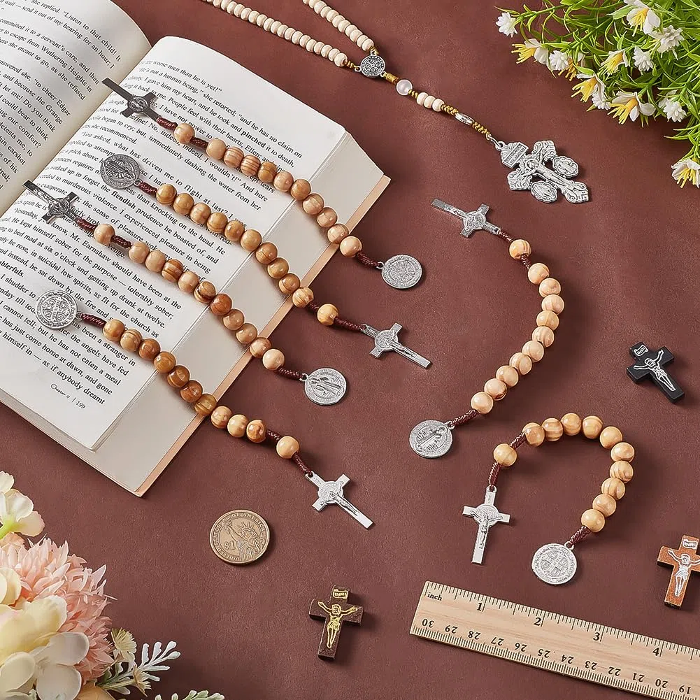 FINGERINSPIRE 6 Pz Rosario in Legno con Medaglia di San Benedetto e Crocifisso, Rosario Tascabile da 19cm Coroncina in Legno Massello con Medaglia di Santi e Croce per Preghiera, Meditazione e Fede