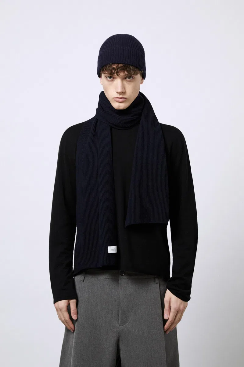 Diana Studio - Cappello in Cashmere e Lana Merino, Unisex, Fatto in Italia