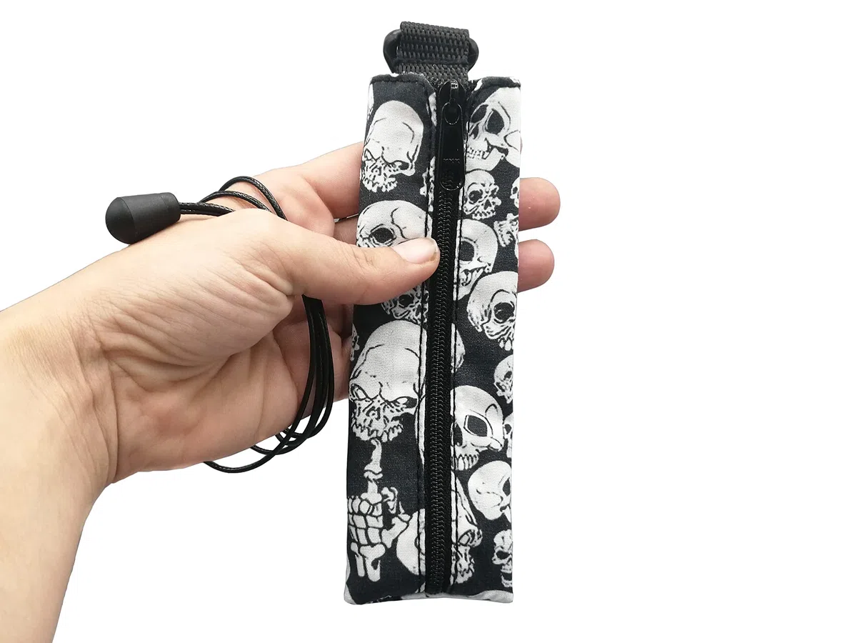 Plan B, Porta Sigaretta Elettronica Vape di Diametro 2,50 cm, Cordone 100 cm (Hardcore)