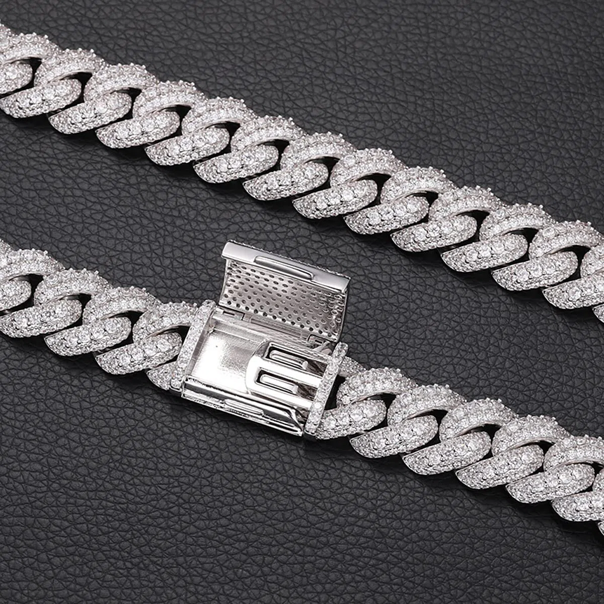 Catena a maglia cubana placcata in oro bianco 18 carati, 18 mm, Miami Bling 5A+, con zirconia cubica, stile hip hop, rapper, collana spessa a maglie cubane, regalo di lusso per uomini e donne
