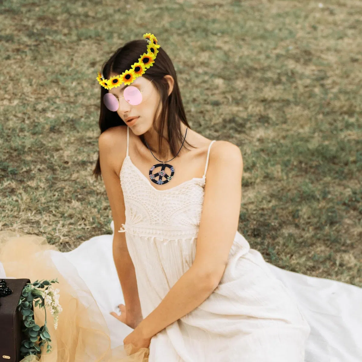 TSHAOUN Set di 9 costumi hippie, tra cui occhiali da sole rotondi, collana con girasole e fascia colorata hippie per feste anni '70 e '80