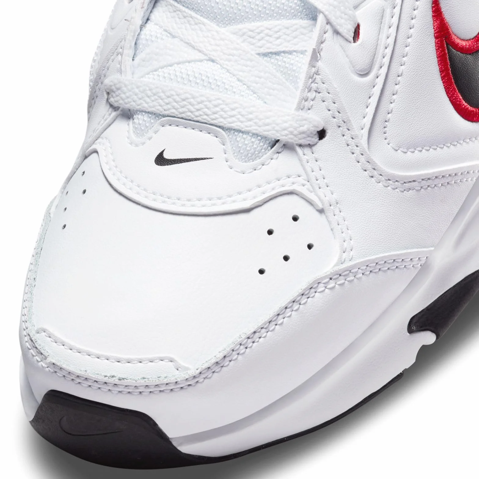 Nike Defy all Day Sneaker da Uomo