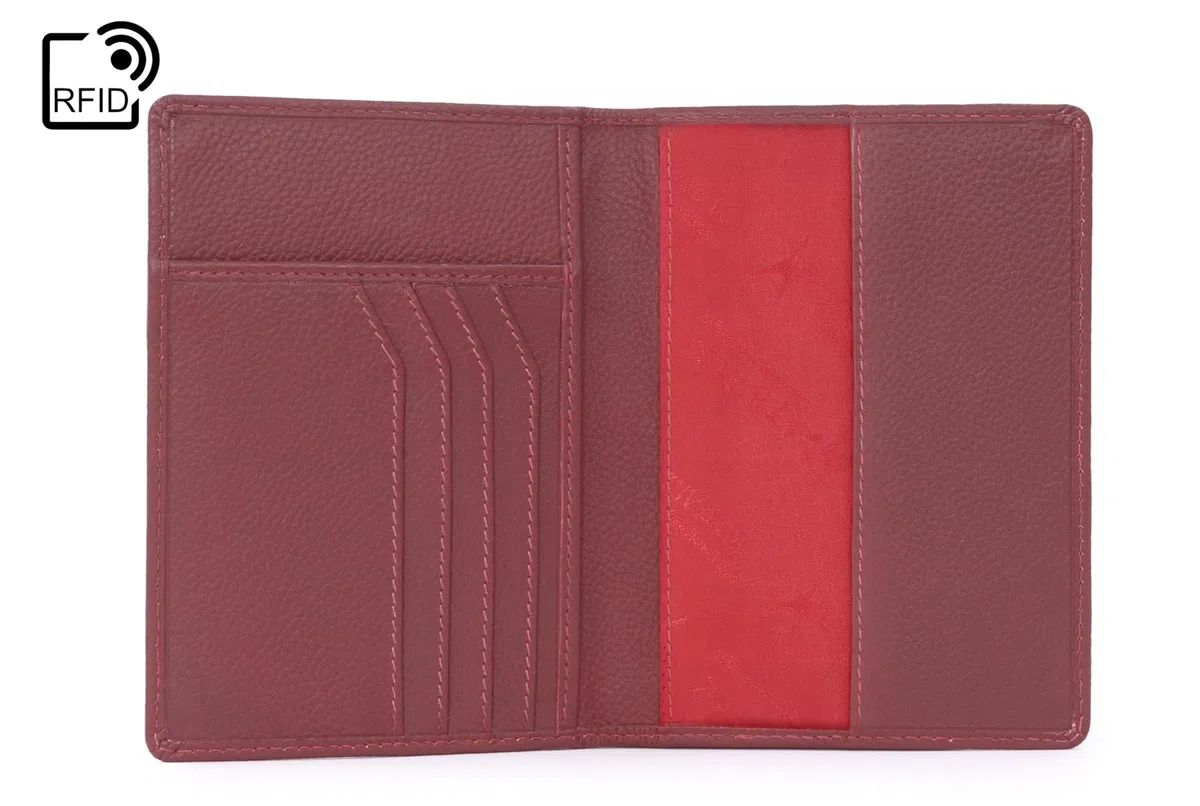 Catwalk Collection Handbags - Porta Passaporto e Etichetta Valigie Donna Pelle - Set Regalo Viaggio - Copri Passaporto e Targhetta Bagaglio - Rosso