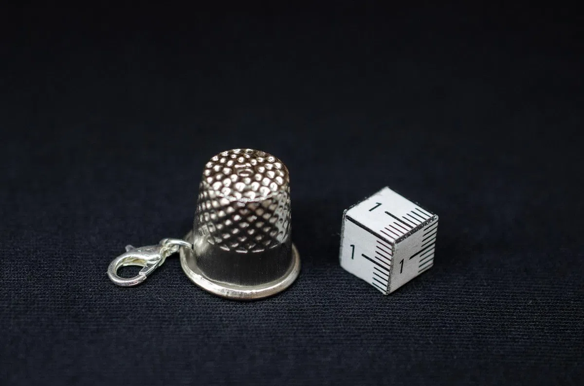 Miniblings Thimble Cucito Charm sarta su Misura - Gioielli Fatto a Mano Argento Placcato I Ciondoli - Braccialetto di Fascino - Pendente per Il Braccialetto