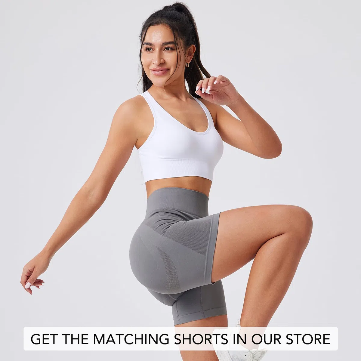 Evercute, Reggiseno Sportivo da Donna, Imbottito, a Sostegno Medio, con Spalline Incrociate, Senza Cuciture, per Yoga, Atletica ed Esercizi ad Alto Impatto