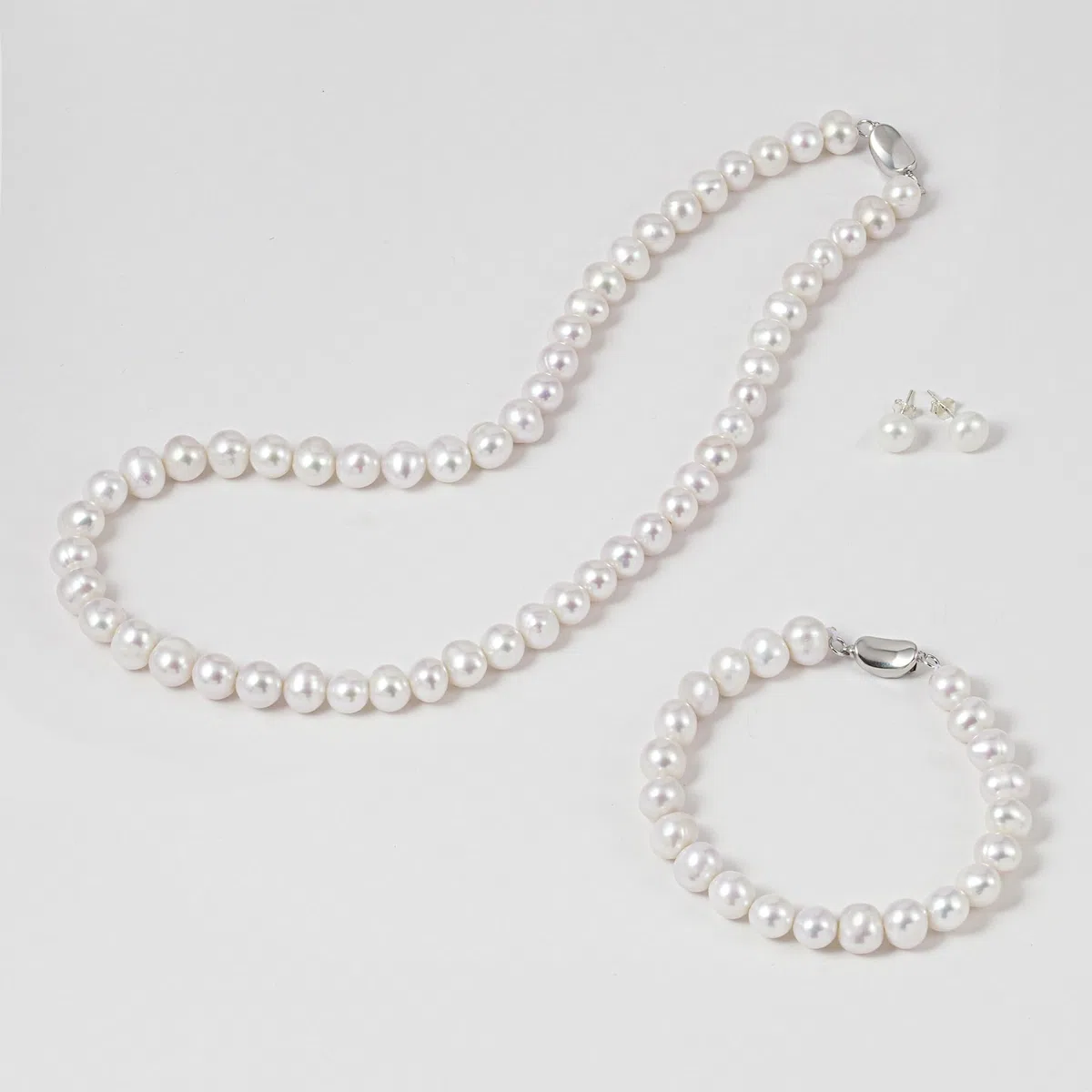 Il set di collana con perle d'acqua dolce coltivate include uno splendido set di gioielli con bracciale e orecchini a perno per donne, collana: 50,8 cm, braccialetto: 20,3 cm, argento