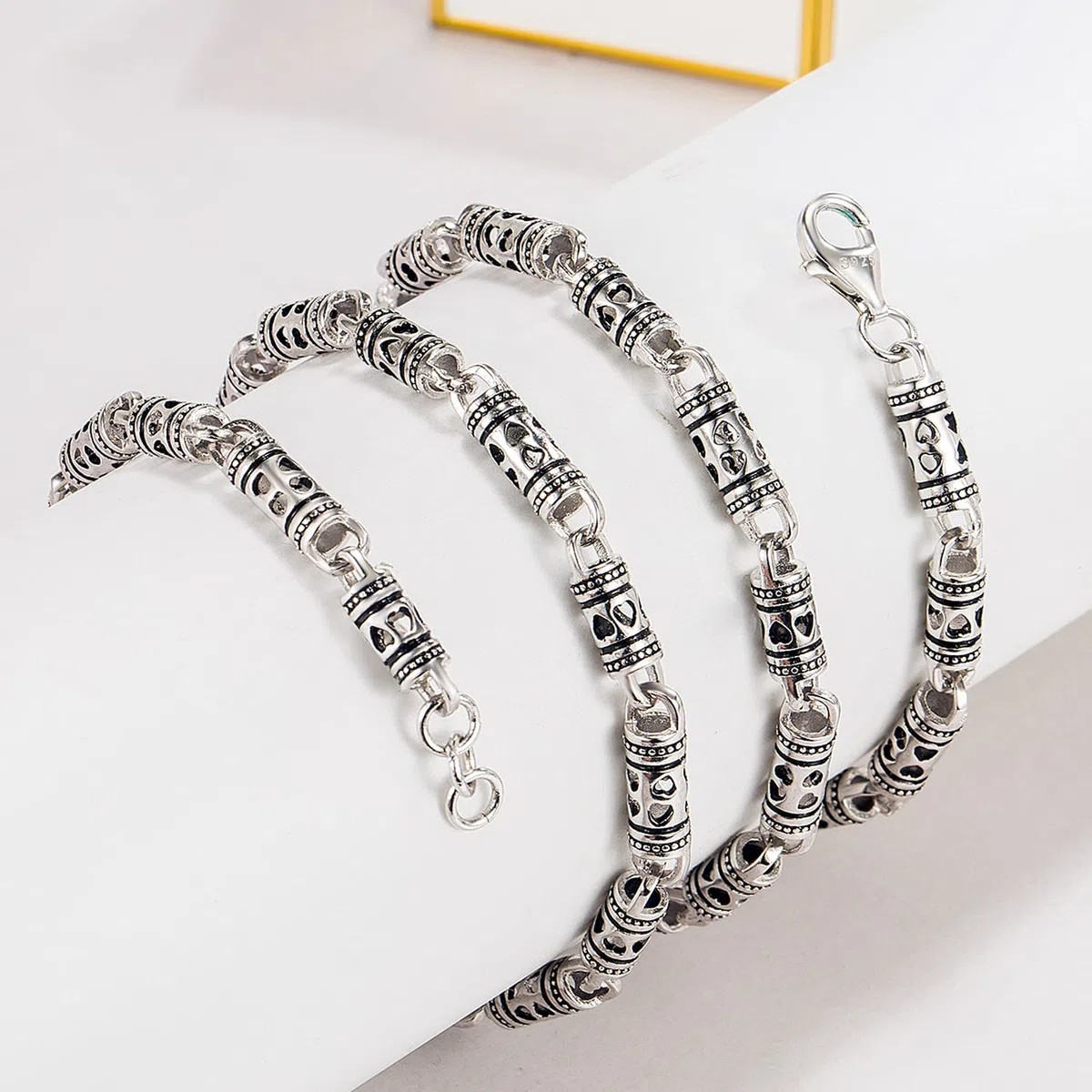 Dankadi Collana retrò 4,5 mm a forma di cuore cavo in 925 argento, 18 "-28" / 46 - 71 cm, catena scavata di tonalità Mate tecnica d'argento thailandese, regalo di gioielli antichi per uomo donna