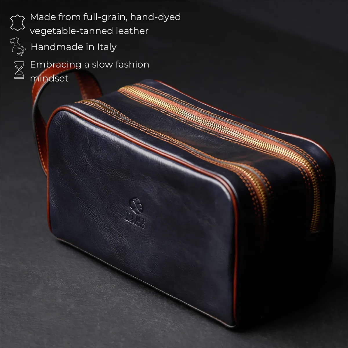 Beauty Case Uomo Pelle Realizzato in Italia da Esperti Artigiani – Beauty da Viaggio con 2 Scomparti, Tasche Interne ed Esterne – Borsa da Toilette da Viaggio – Time Resistance