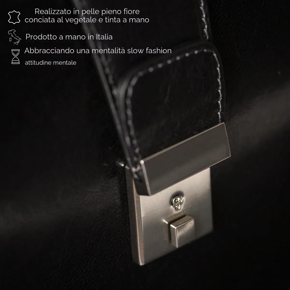 Time Resistance Ventiquattrore Uomo Fatta a Mano in Italia da Esperti Artigiani – Borsa Porta PC Donna con Chiusura a Scatto – Valigetta per Computer da 15 Pollici da Portare a Mano