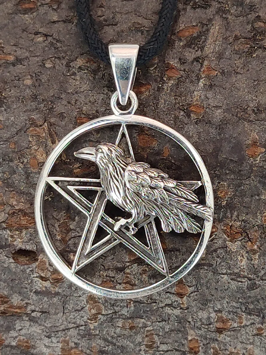 Kiss of Leather - Ciondolo a forma di pentacolo con corvo in argento 925, n. 80