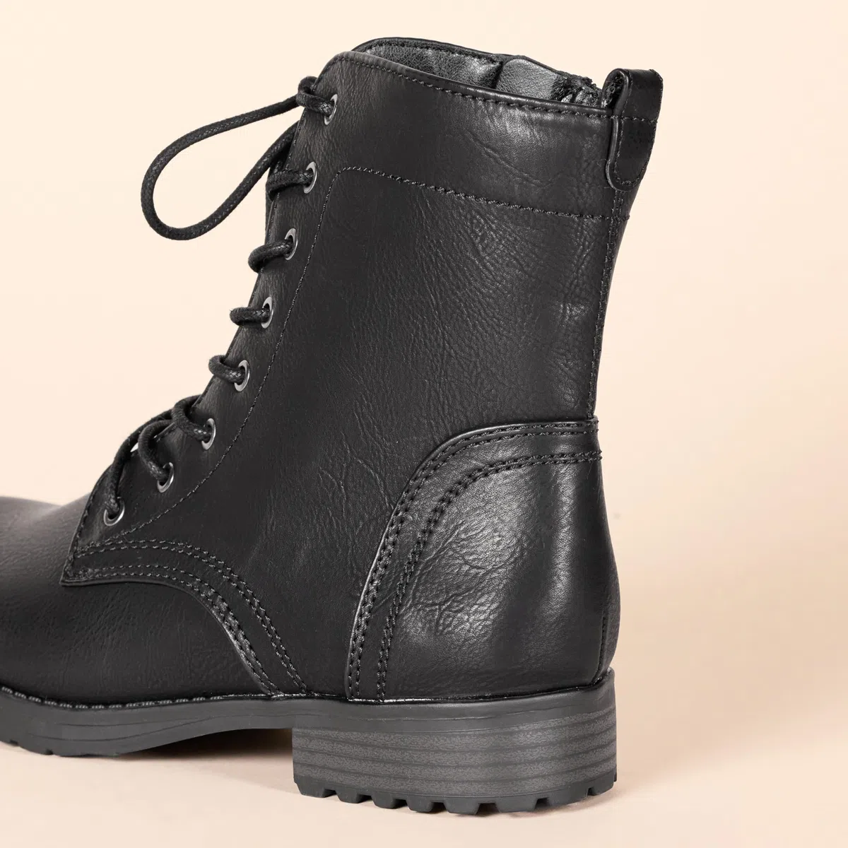 Amazon Essentials Donna Combat Boots Stringati