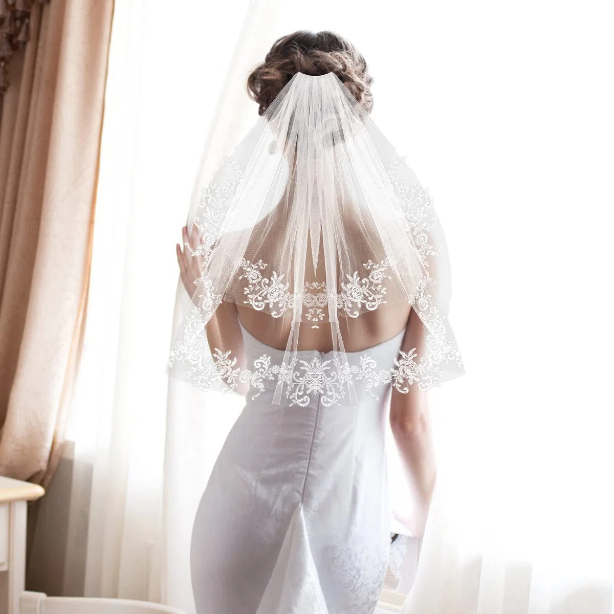 Yolev Velo da Sposa Corto in Pizzo da Sposa 2 Strati Velo da Sposa Addio al Nubilato in Tulle Morbido con Pettine per Donne Spose
