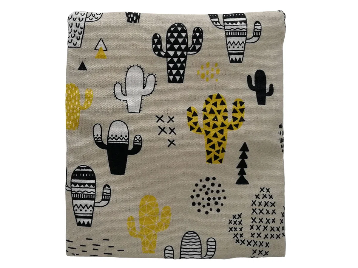 Plan B, Portasigarette Tabacco Trinciato, Yolo Cactus, 16 x 8,5 cm, 50 gr, con Borsa in Gomma EVA, Beige con Stampa