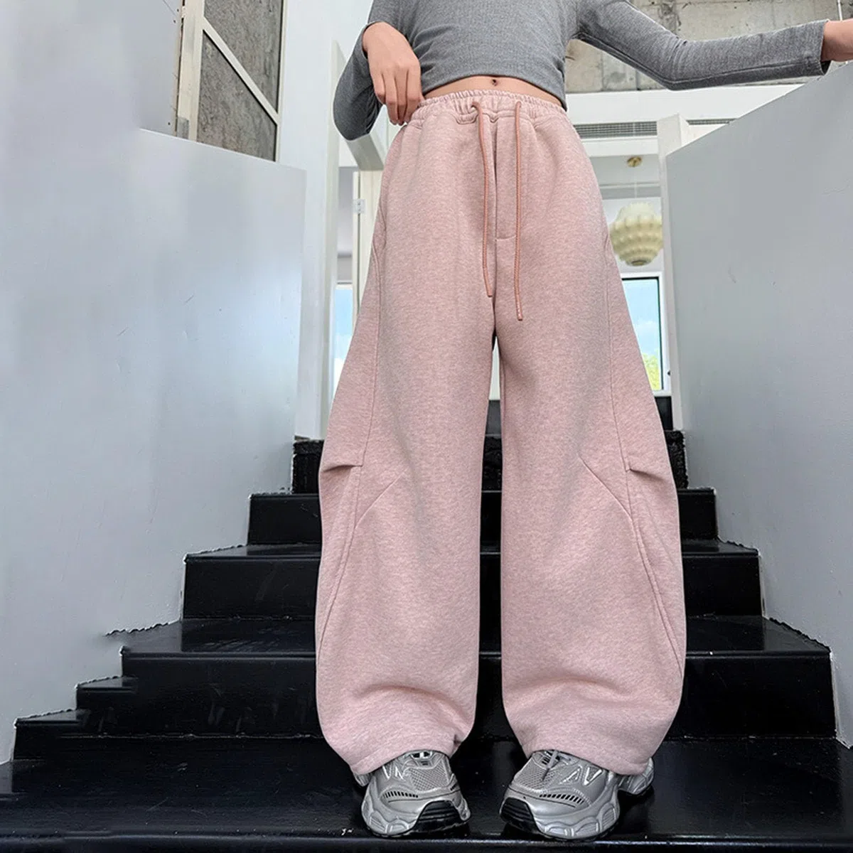 Pantaloni della tuta larghi a gamba dritta per bambini Pantaloni della tuta larghi primavera alto compleanno gamba larga pantaloni cargo fondo aperto gamba larga pantaloni della tuta con tasche