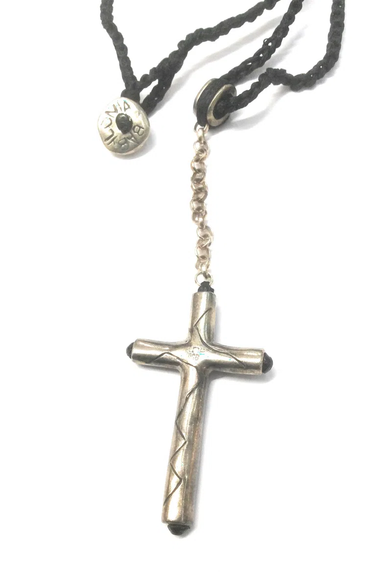 collana in argento 925 Babilonia con Croce e cordino nautico nero