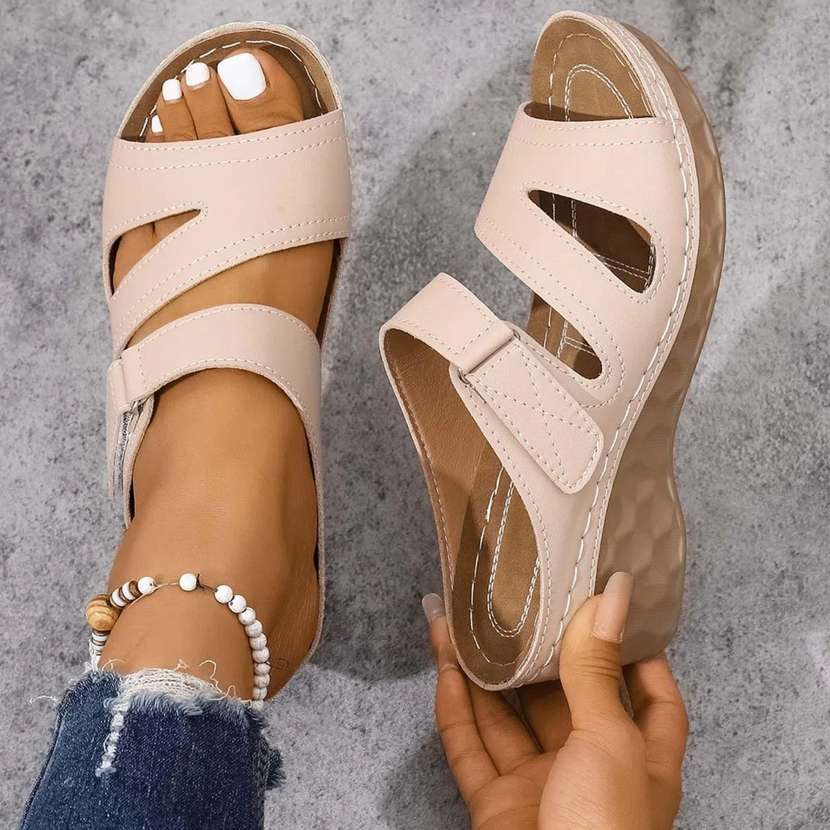 Ciabatte Donna Ortopediche Estive Aperte Leggere Pantofole con Zeppa Eleganti Antiscivolo Sandali Pianta Larga Comode Ciabatte in Pelle Basse Moda Scarpe Estive da Casa Mare Spiaggia Moda 2026