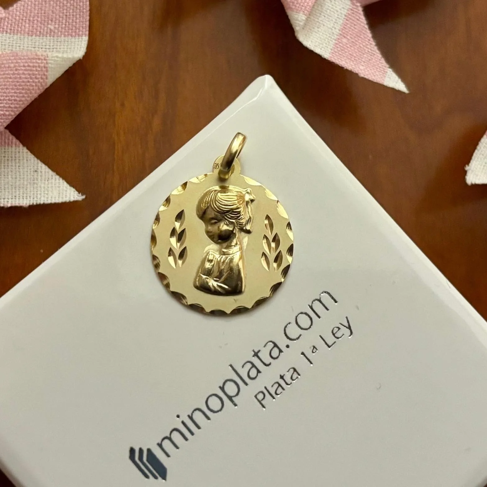 Medaglia vergine bambina in argento sterling placcato oro sfumato, Pequeño, Argento sterling, Nessuna pietra preziosa